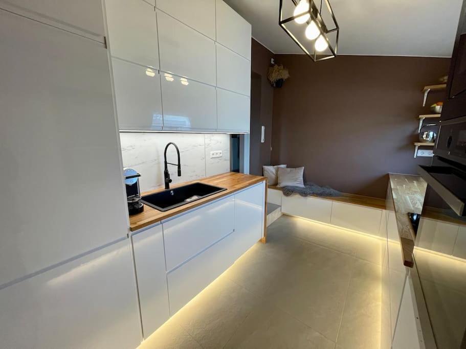 Central Family Twinhouse Ставангер Екстериор снимка