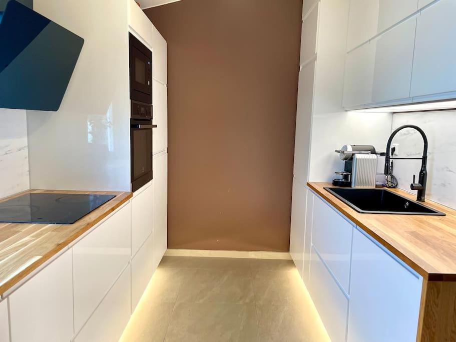 Central Family Twinhouse Ставангер Екстериор снимка