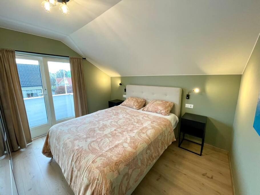 Central Family Twinhouse Ставангер Екстериор снимка
