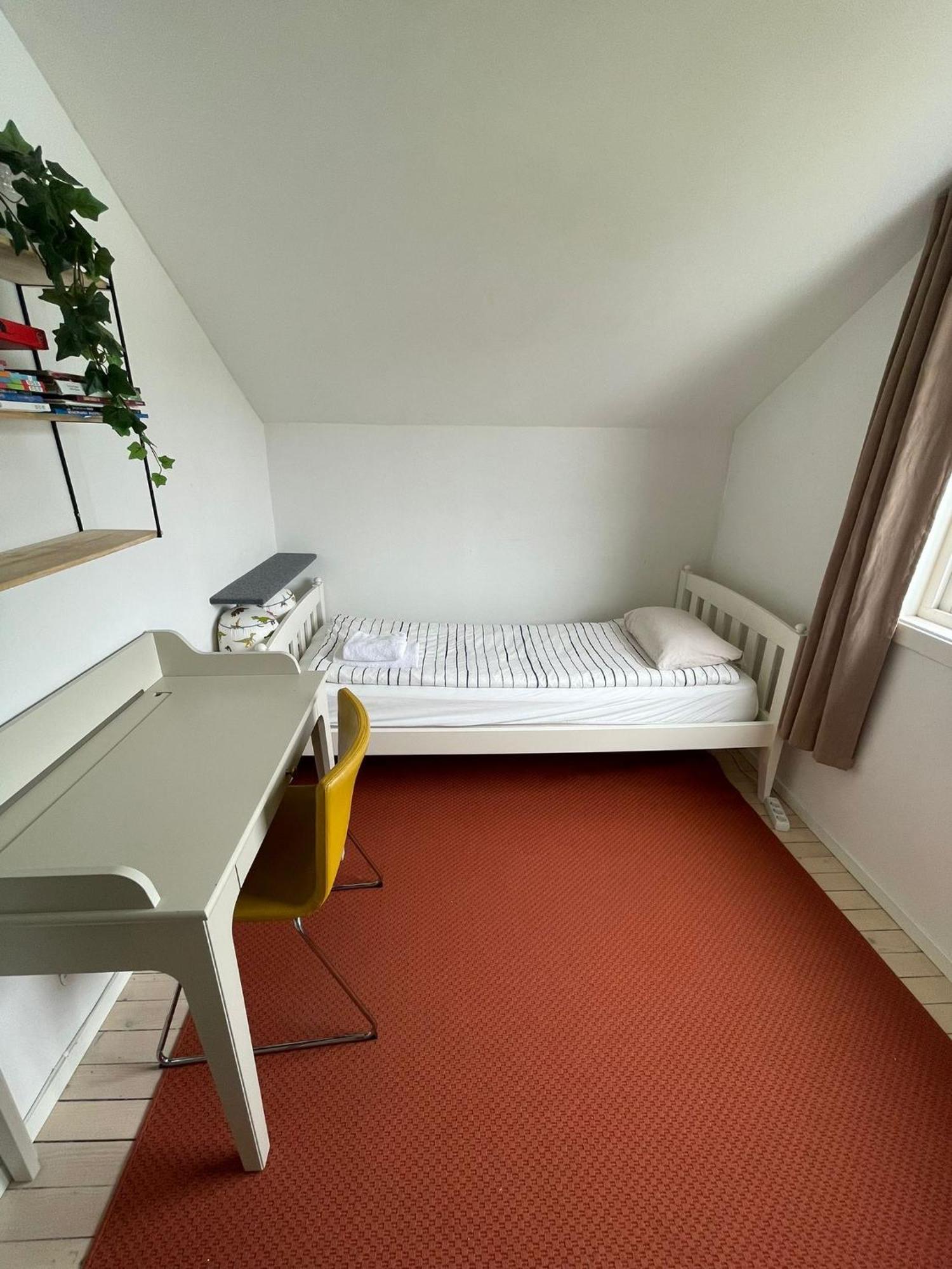 Central Family Twinhouse Ставангер Екстериор снимка