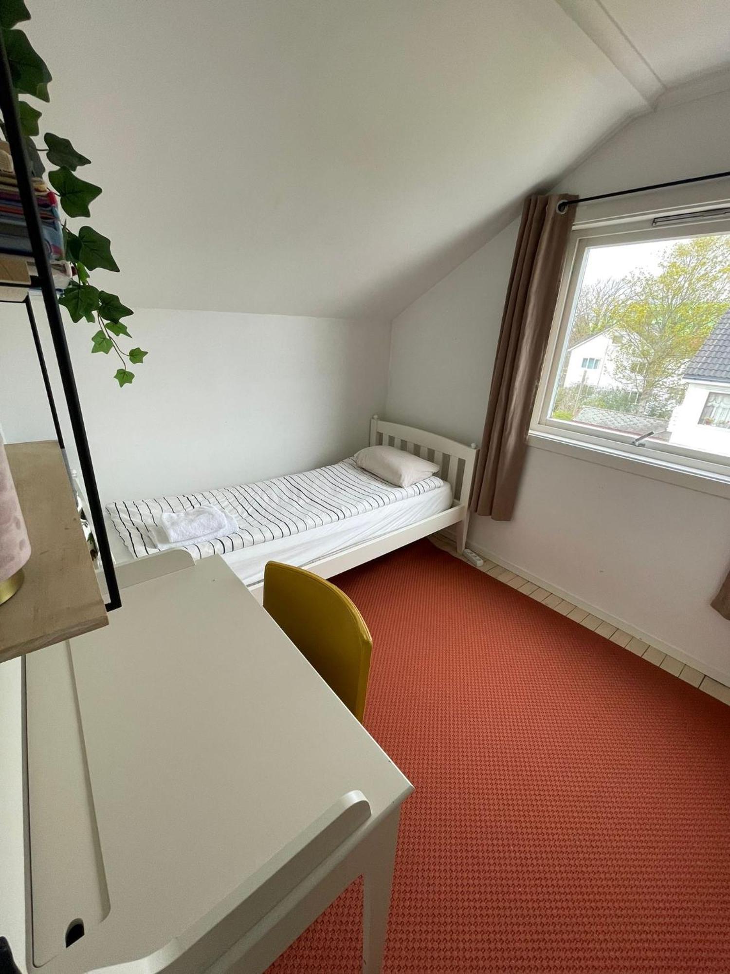 Central Family Twinhouse Ставангер Екстериор снимка